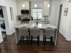 7109 Keeler Ave in Lincolnwood, IL - Building Photo - Building Photo