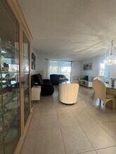 7350 NW 18th St in Margate, FL - Foto de edificio - Building Photo