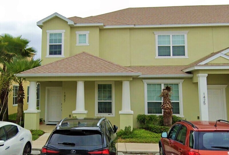 1427 Retreat Cir in Clermont, FL - Building Photo