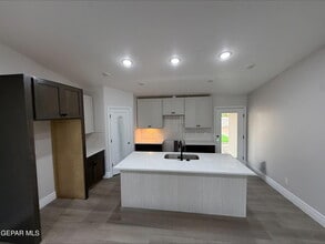 2633 Dunoon Dr in El Paso, TX - Building Photo - Building Photo