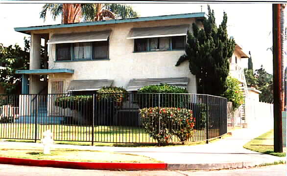 1501 N Van Ness Ave in Santa Ana, CA - Building Photo - Building Photo