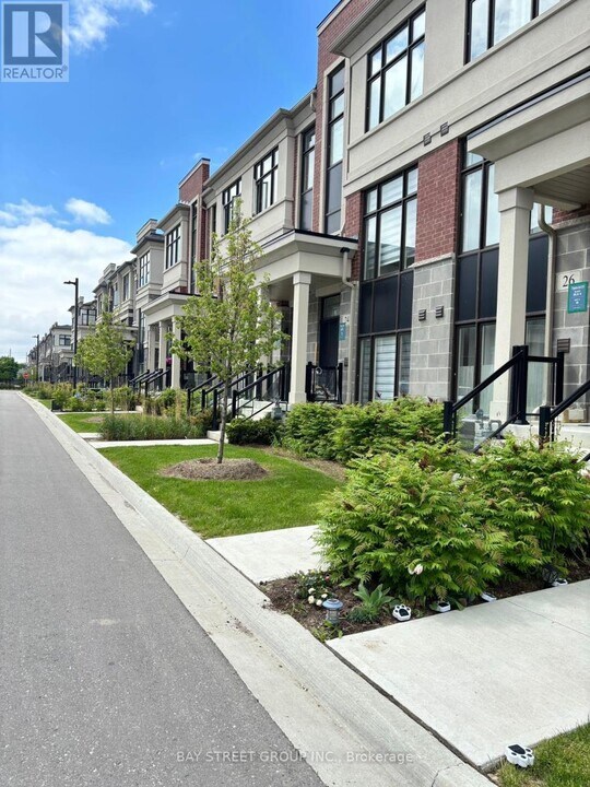26 Andalusia Ln in Markham, ON - Building Photo
