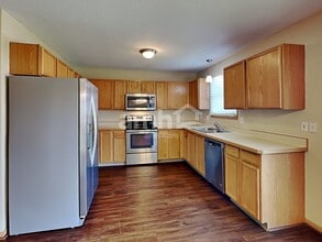 7736 Powers Ridge Dr in Blacklick, OH - Building Photo - Building Photo