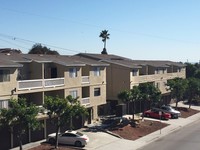 Golden Heights Terrace in San Diego, CA - Foto de edificio - Building Photo