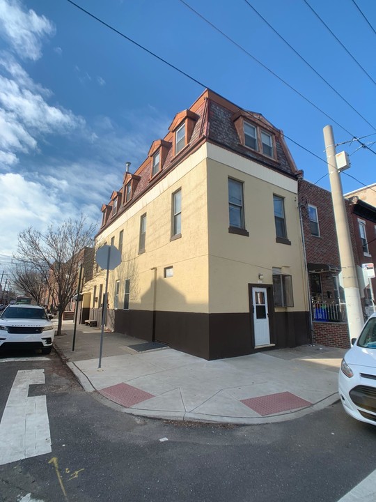 1436 S 12th St in Philadelphia, PA - Building Photo