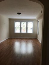 4948 N Harding Ave-Unit -IG*1-S in Chicago, IL - Foto de edificio - Building Photo
