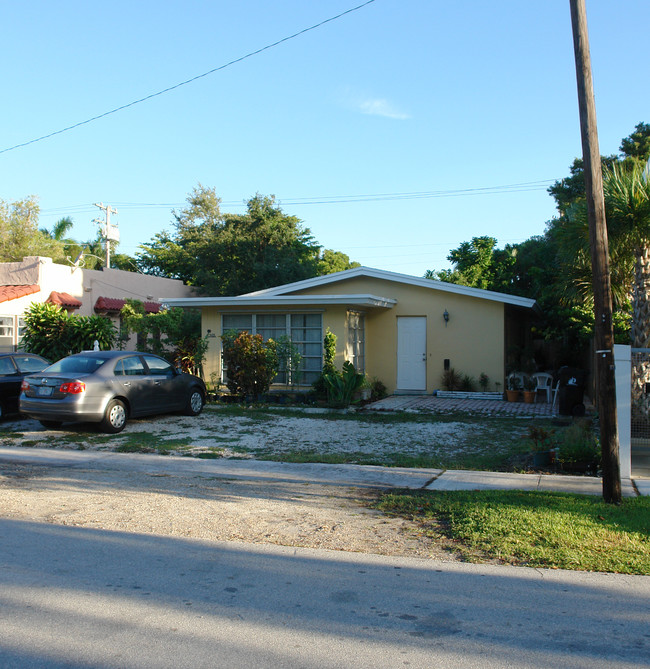 1505 NE 4th Pl in Fort Lauderdale, FL - Building Photo - Building Photo