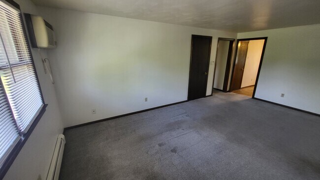 60 Meadowbrook Cir in New Middletown, OH - Building Photo - Building Photo