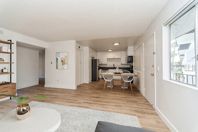 Palmilla in San Diego, CA - Building Photo - Building Photo