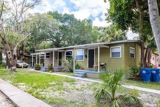 1717 Grove St S in St. Petersburg, FL - Foto de edificio - Building Photo