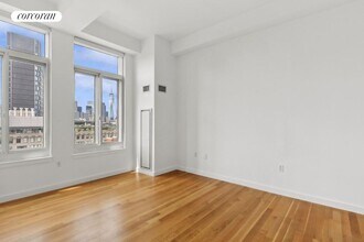 85 Adams St in Brooklyn, NY - Foto de edificio - Building Photo