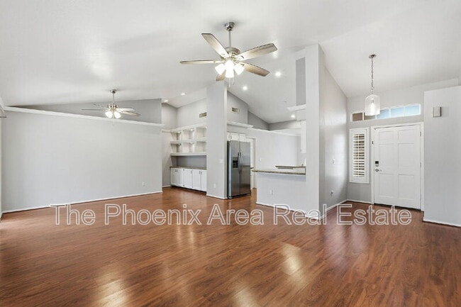 4425 E Douglas Ave in Gilbert, AZ - Building Photo - Building Photo