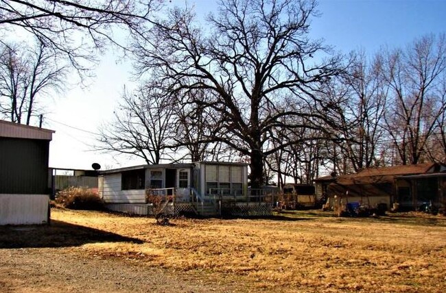 Red Rock Resort in Grove, OK - Foto de edificio - Primary Photo