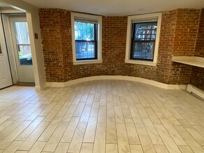 486 Columbus Ave, Unit Garden in Boston, MA - Foto de edificio - Building Photo