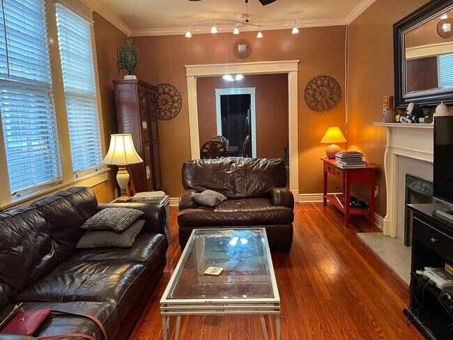 2617 Palmer Ave, Unit A in New Orleans, LA - Foto de edificio - Building Photo
