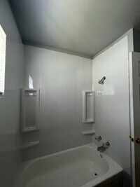 5419 Makeig St photo'