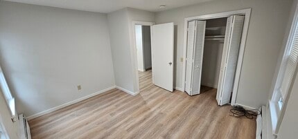 17 Sanborn St, Unit 17 in Fitchburg, MA - Foto de edificio - Building Photo