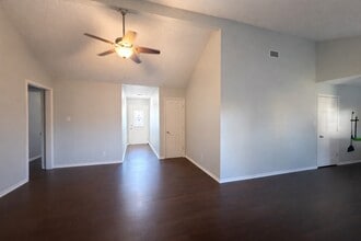 2714 33rd Ave N in Texas City, TX - Building Photo - Building Photo