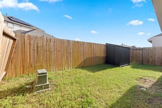 6444 Wenlock Dr in Houston, TX - Building Photo - Building Photo