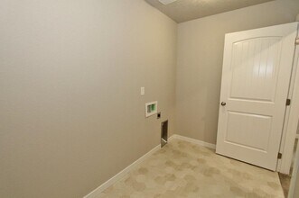 715 SW Inby St in Mountain Home, ID - Building Photo - Building Photo