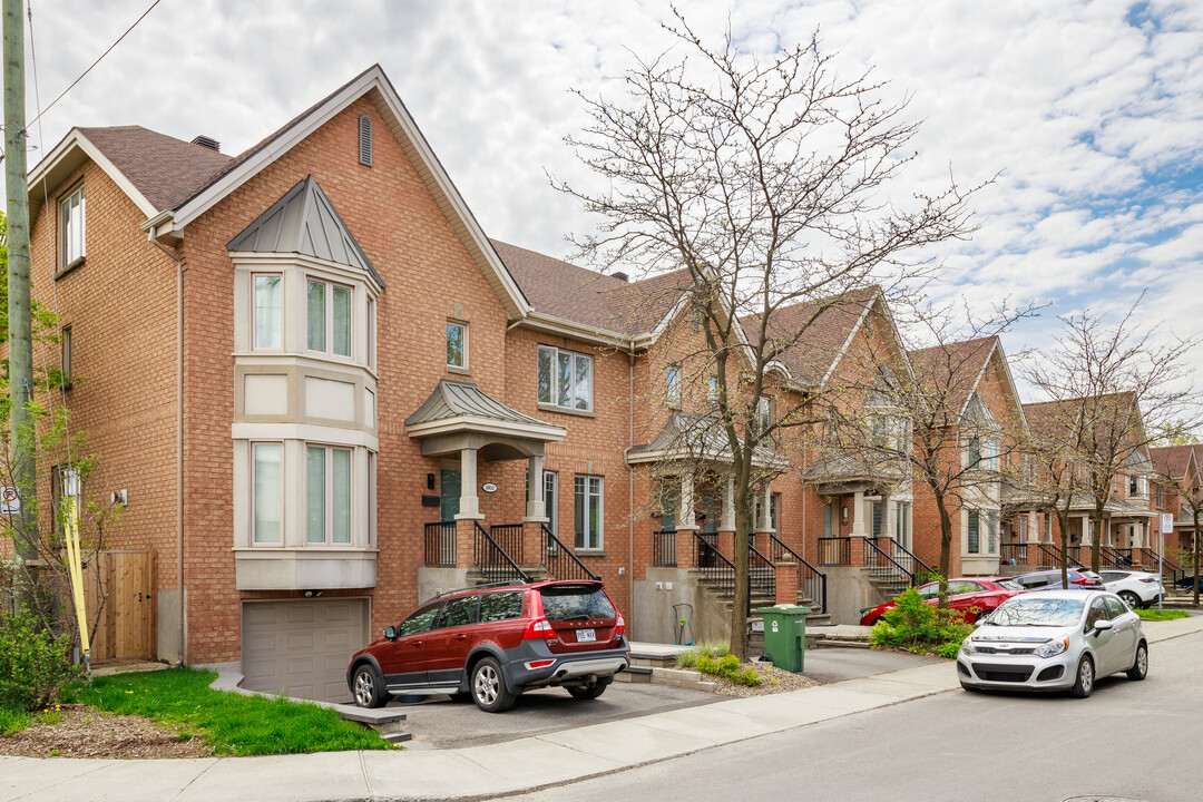 361 Gilberte-Dubé Rue in Verdun, QC - Building Photo