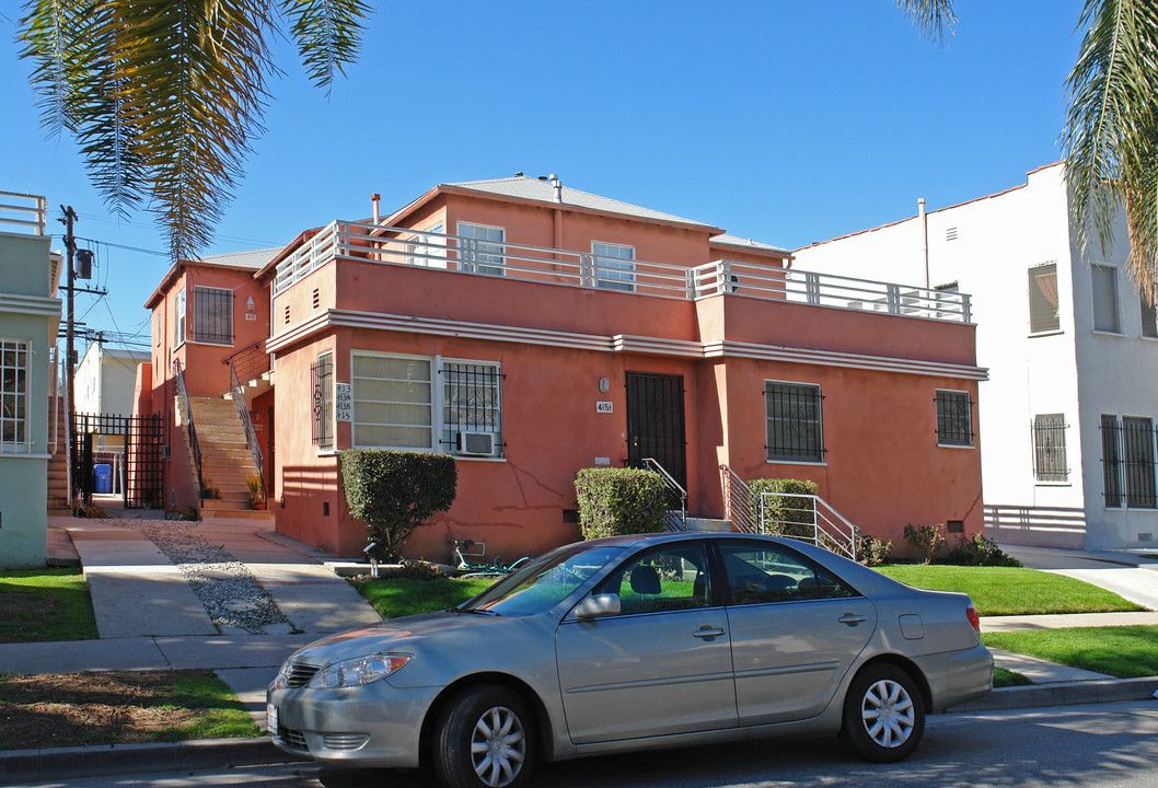 413 N Gardner St in Los Angeles, CA - Foto de edificio