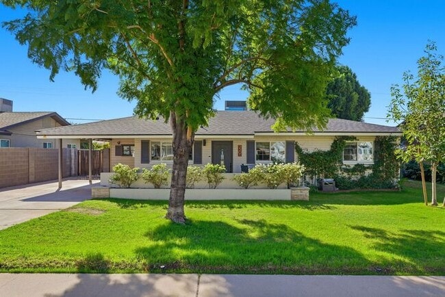 2501 E Pierson St in Phoenix, AZ - Building Photo - Building Photo