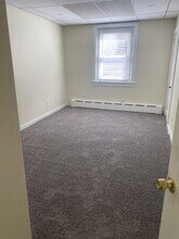 1 S Valley Rd in Paoli, PA - Building Photo - Building Photo