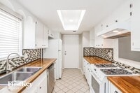 13914 Duncannon Dr photo'