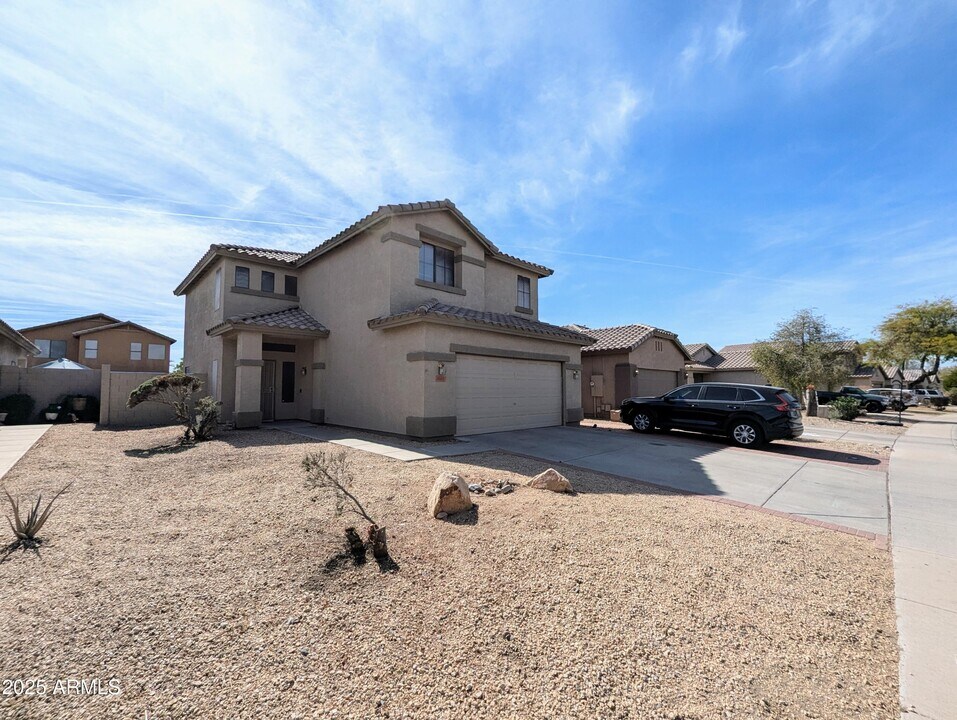 8861 W Paradise Dr in Peoria, AZ - Building Photo
