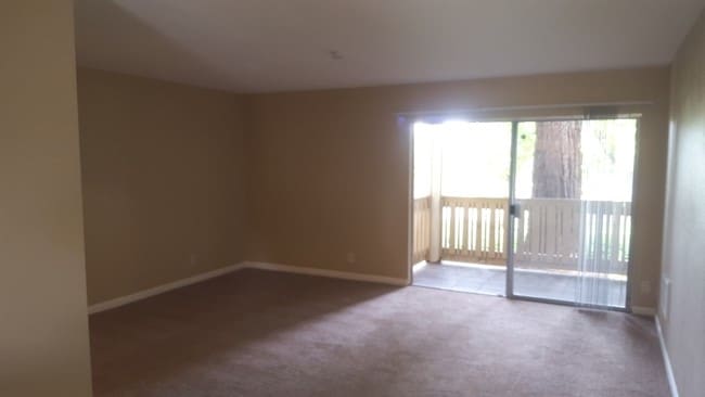 1459 N Camino Alto-Unit -#103 in Vallejo, CA - Foto de edificio - Building Photo