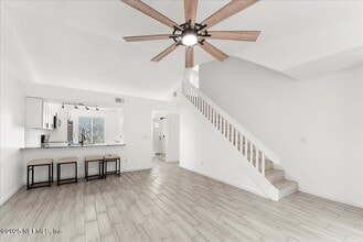 567 Aquatic Dr in Atlantic Beach, FL - Building Photo - Building Photo