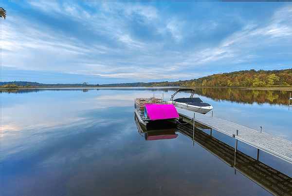 property at 1136 Shore Dr
