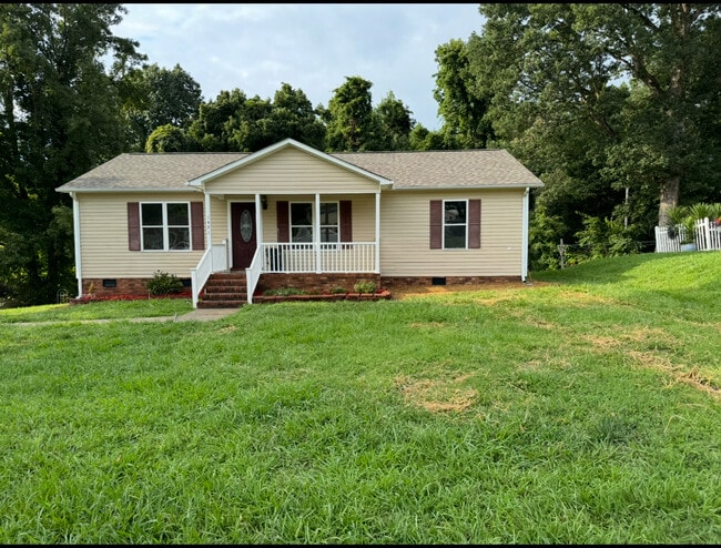 property at 1451 Finsbury Ln