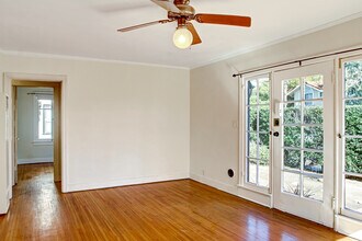 801 N June St in Los Angeles, CA - Foto de edificio - Building Photo