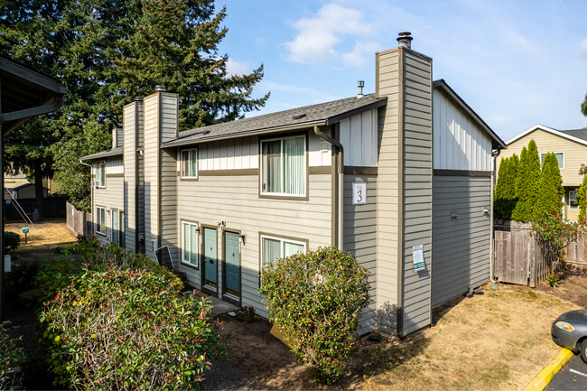 Fern Hill Apartments in Portland, OR - Foto de edificio - Building Photo