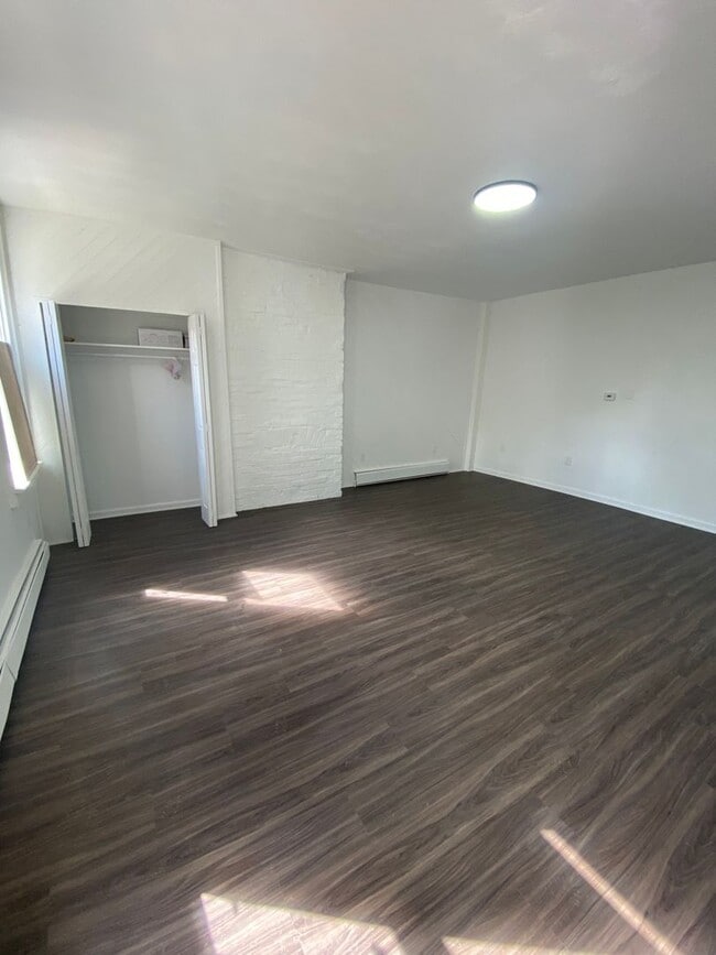 property at 919 Manton Wy