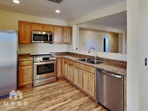 1295 W Placita Tecolote Mesa in Sahuarita, AZ - Building Photo - Building Photo