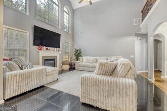 4110 Bigsage Dr in Atlanta, GA - Foto de edificio - Building Photo