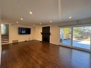 1500 Solana Dr in Belmont, CA - Building Photo - Building Photo