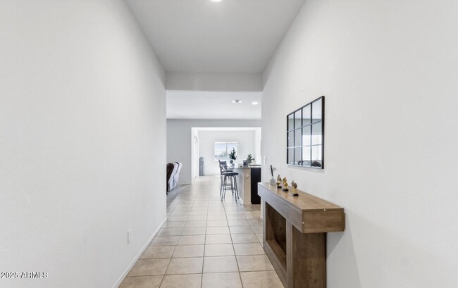24559 W Flores Dr in Buckeye, AZ - Building Photo - Building Photo