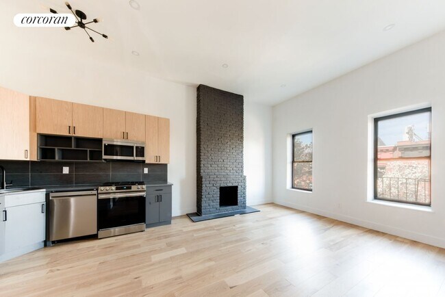 2 Lincoln Pl in Brooklyn, NY - Building Photo - Building Photo