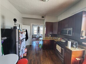 1528 N Ashland Ave in Chicago, IL - Building Photo - Building Photo