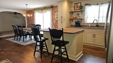 69886 Krontz Rd in Sturgis, MI - Building Photo - Building Photo