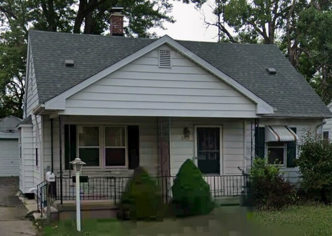 property at 3713 Gratiot Ave