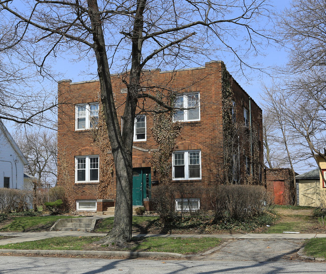 Wayne Manor in South Bend, IN - Building Photo - Building Photo