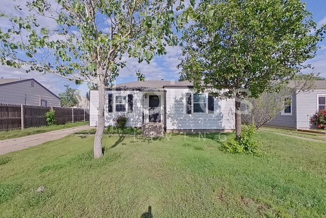 property at 3415 S Hughes St