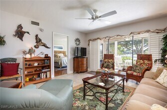 505 Lake Louise Cir in Naples, FL - Building Photo - Building Photo
