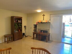 9827 Walnut St in Dallas, TX - Building Photo