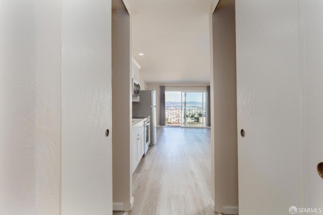 646 Corbett Ave, Unit 601 in San Francisco, CA - Building Photo - Building Photo